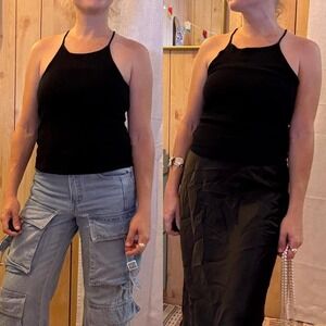 Small‎ black halter top